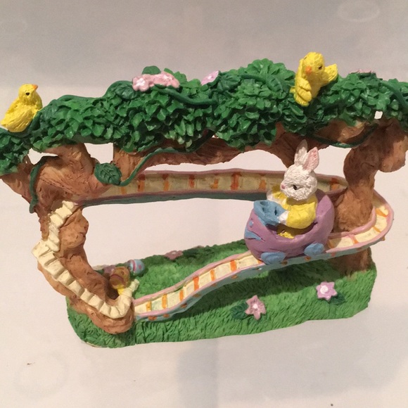 NWOT Vintage 1990s Easter village collectible figurines - Picture 5 of 8